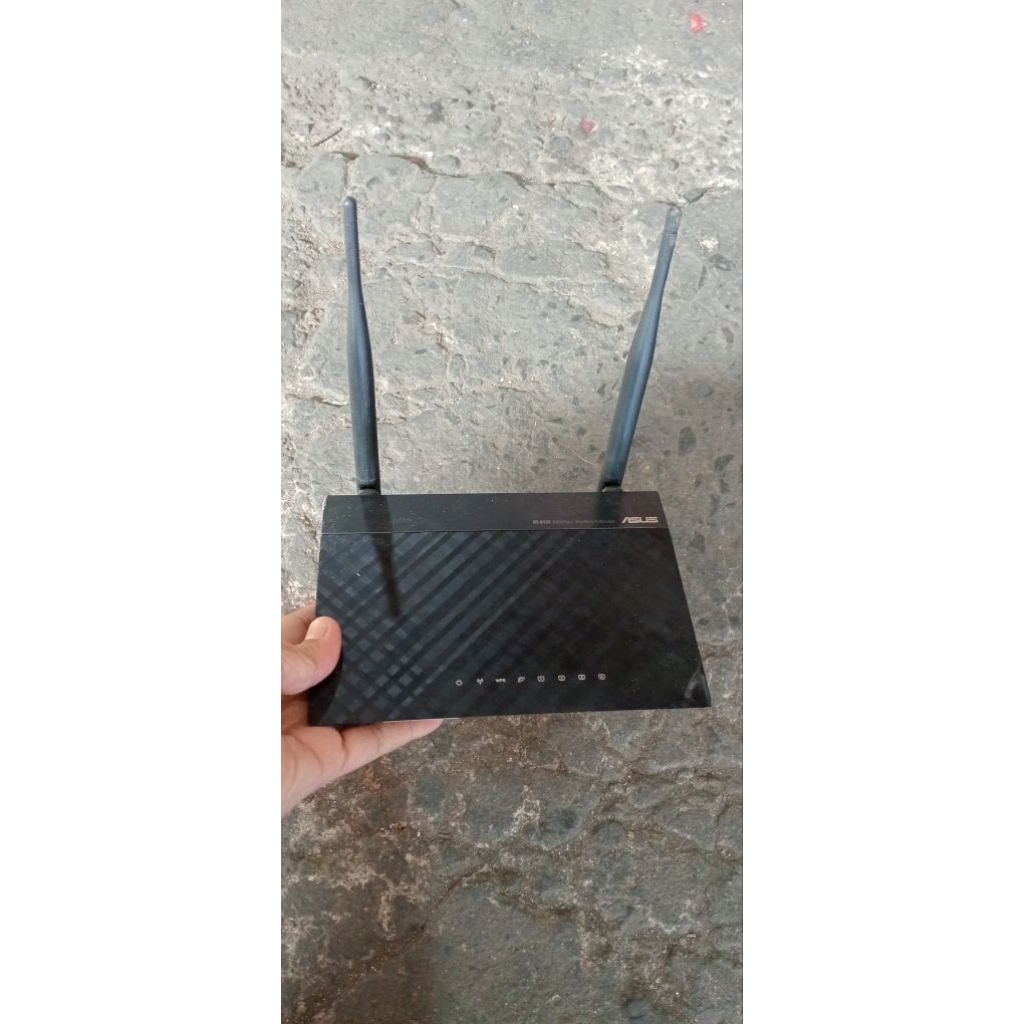 Asus RT-N12E
