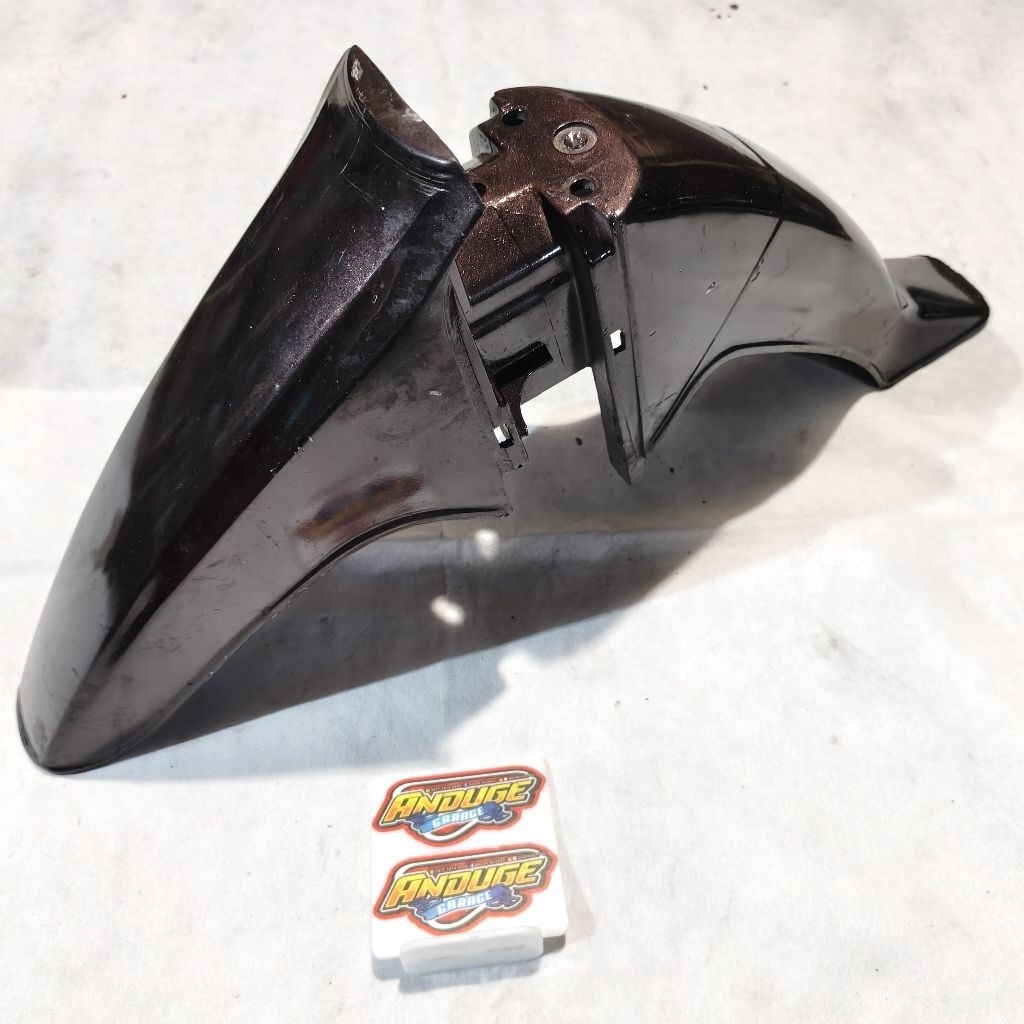 slebor selebor spakbor depan Suzuki crystal oryginal second bekas