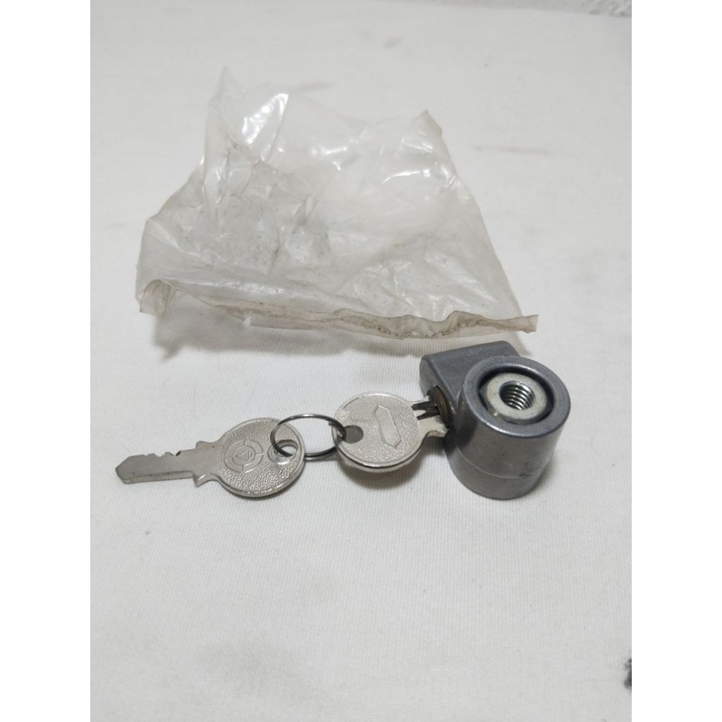 kunci ban serep vigano original kunci ban serep vespa kunci tiang ban serep vespa vigano original NO