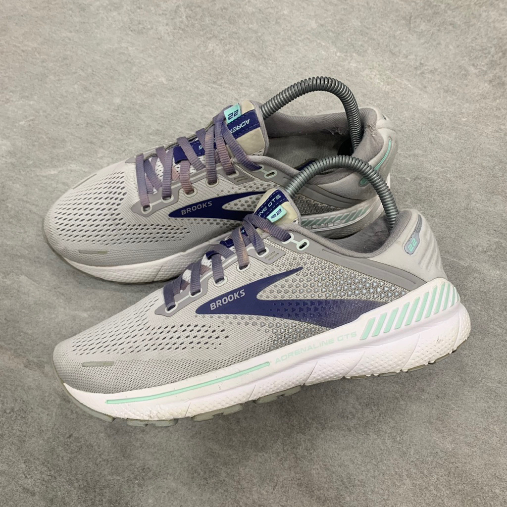 Brooks Adrenaline GTS 22
