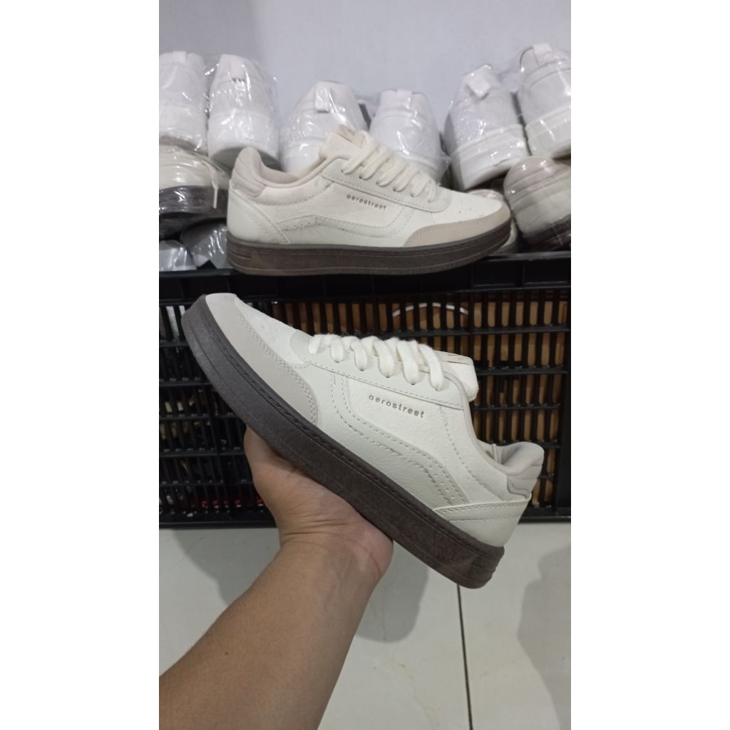 sepatu aerostreet