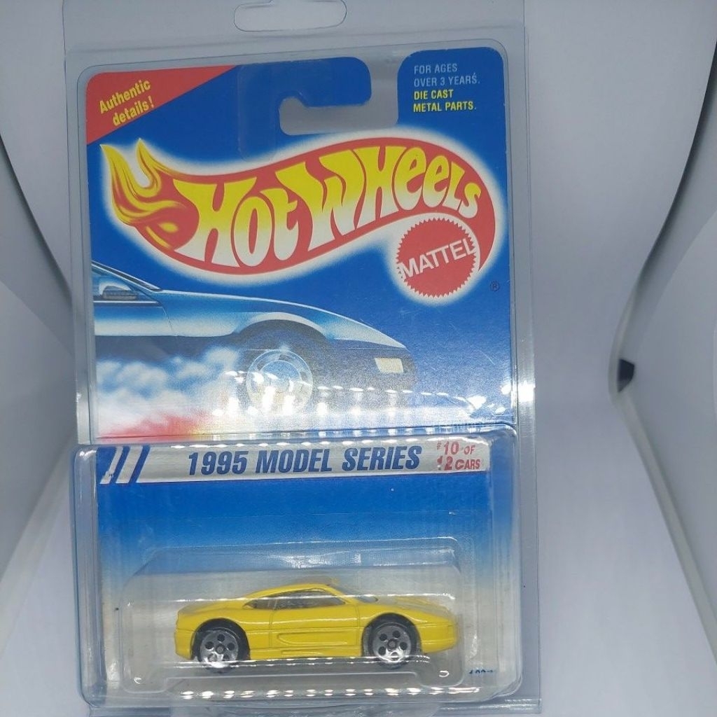 Hot wheels Blue Card Classic Yellow Ferrari 355