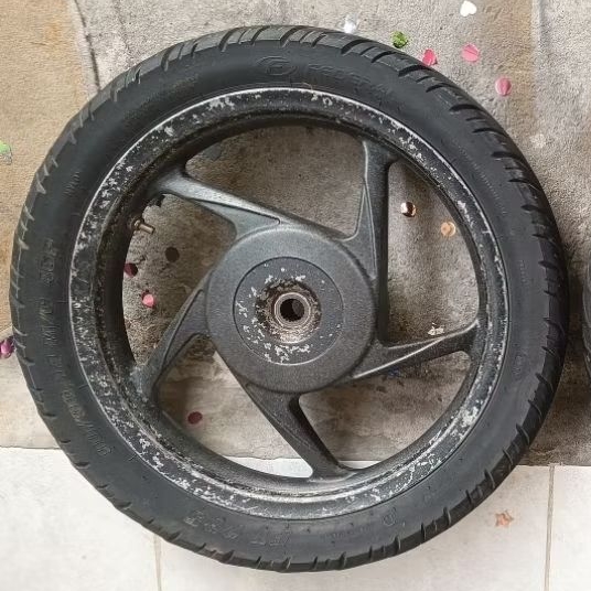 Dikit goyang velg ORI set ban belakang FULL ORI  ring 14 PNP spacy beat scoopy genio