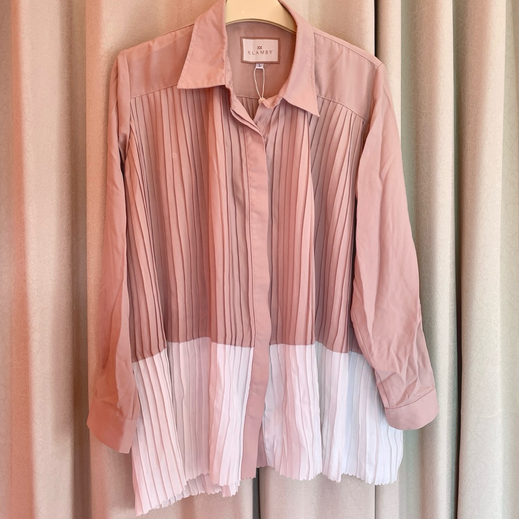 wearing klamby rose shirt size L preloved