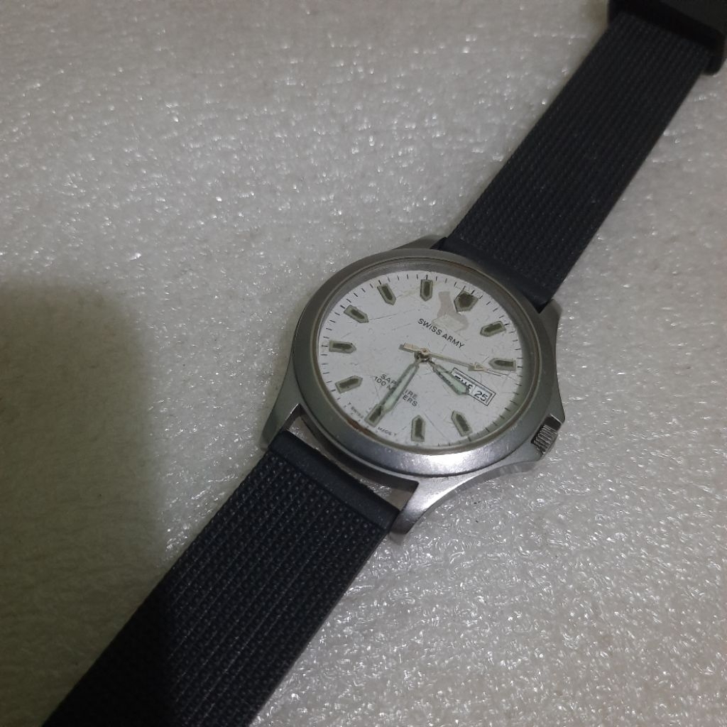 jam tangan pria swis army HCC-7750/9