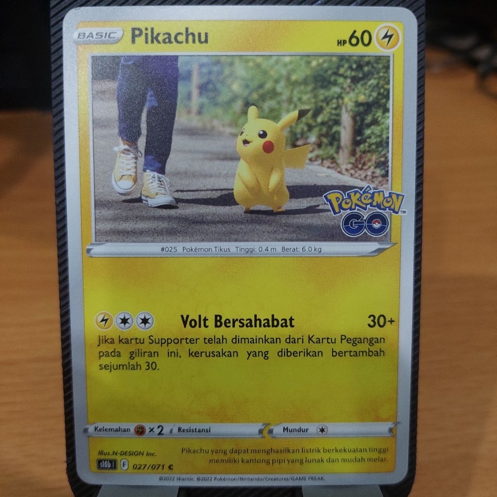 Kartu Pokemon - Pikachu Pokemon GO
