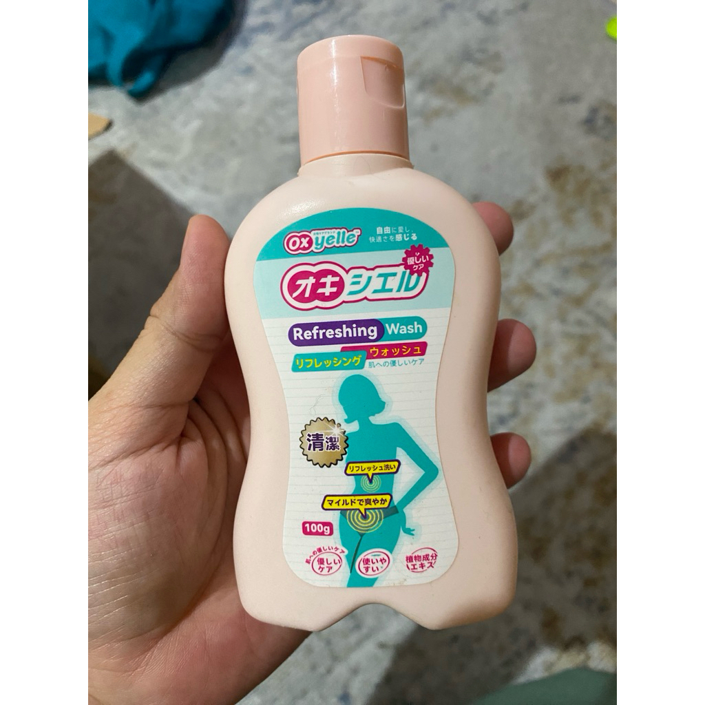 OXyelle Pembersih Intim Wanita