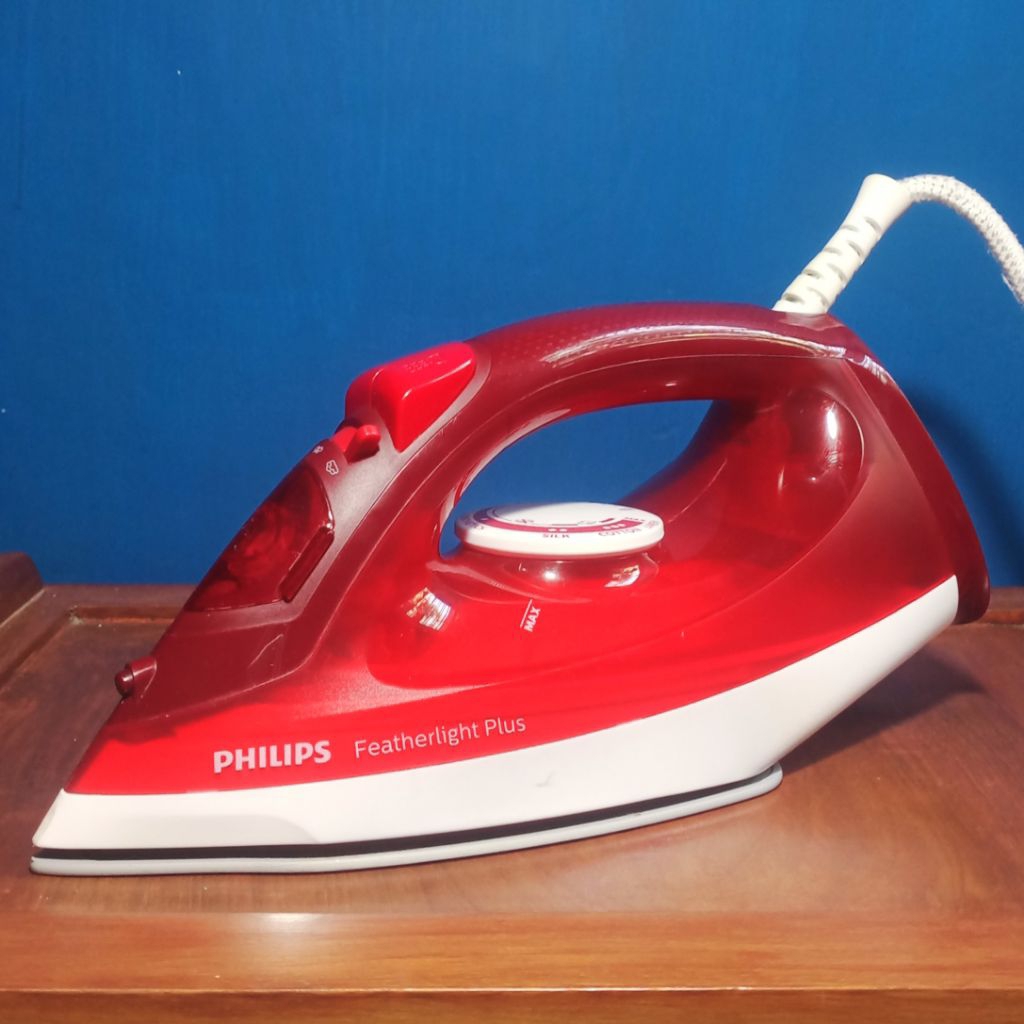 PHILIPS Setrika Uap GC 1424 /45 (800 Watt) # preloved bekas second pl used ex like new peralatan mes