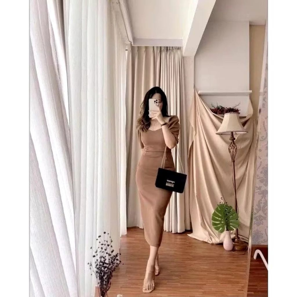 nagitha dress span scuba viral kekinian