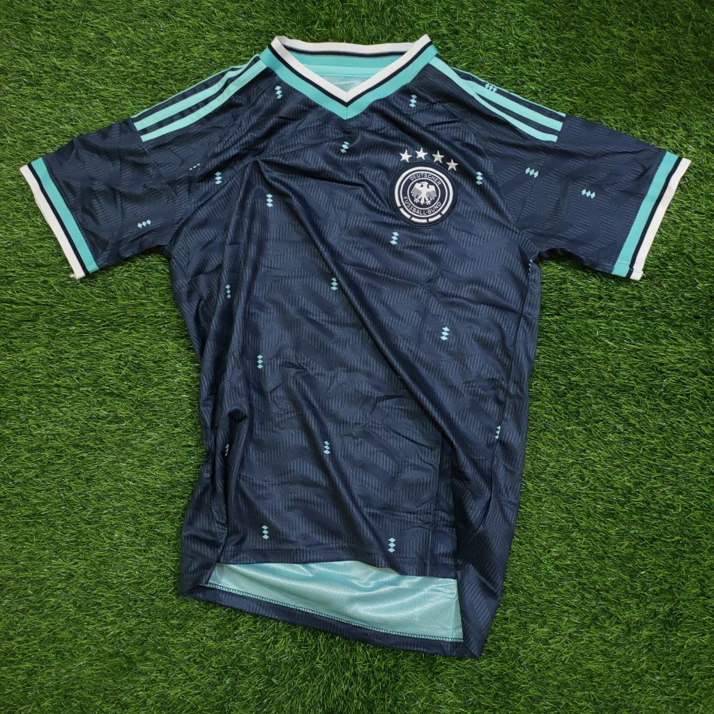 JERSEY GERMANY AWAY 2026 PIALA DUNIA LOGO TIMBUL GRADE ORI JERSEY JERMAN AWAY 2026 JERSEY JERMAN WOR