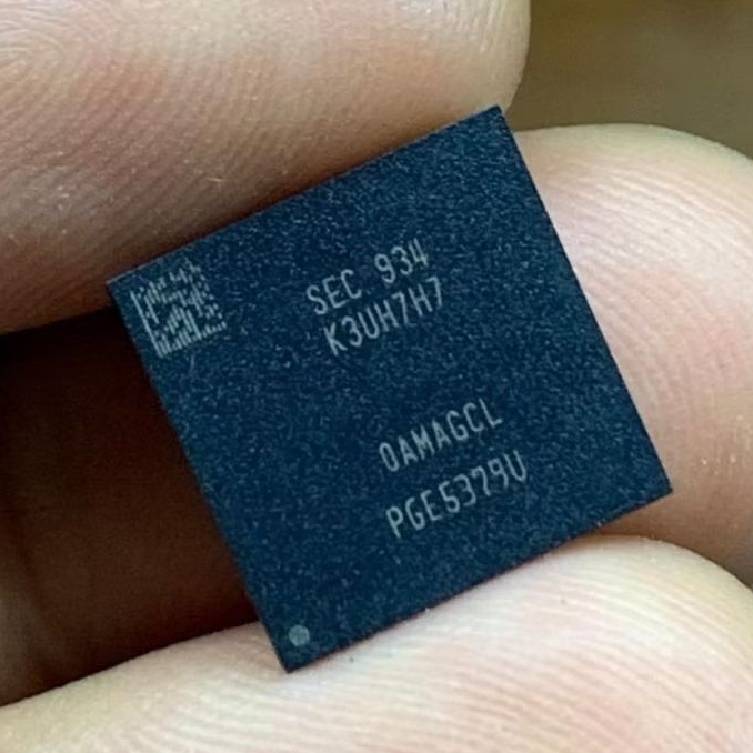 IC IC RAM SEC 934 K3UH7H7 COPOTAN PLUS  IC CPU
