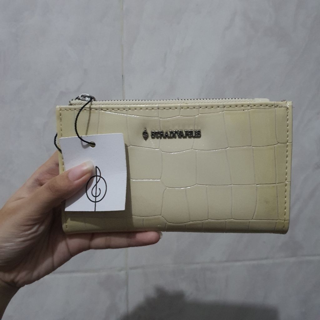 Dompet Stradivarius Wallet White Beige BARU ORI