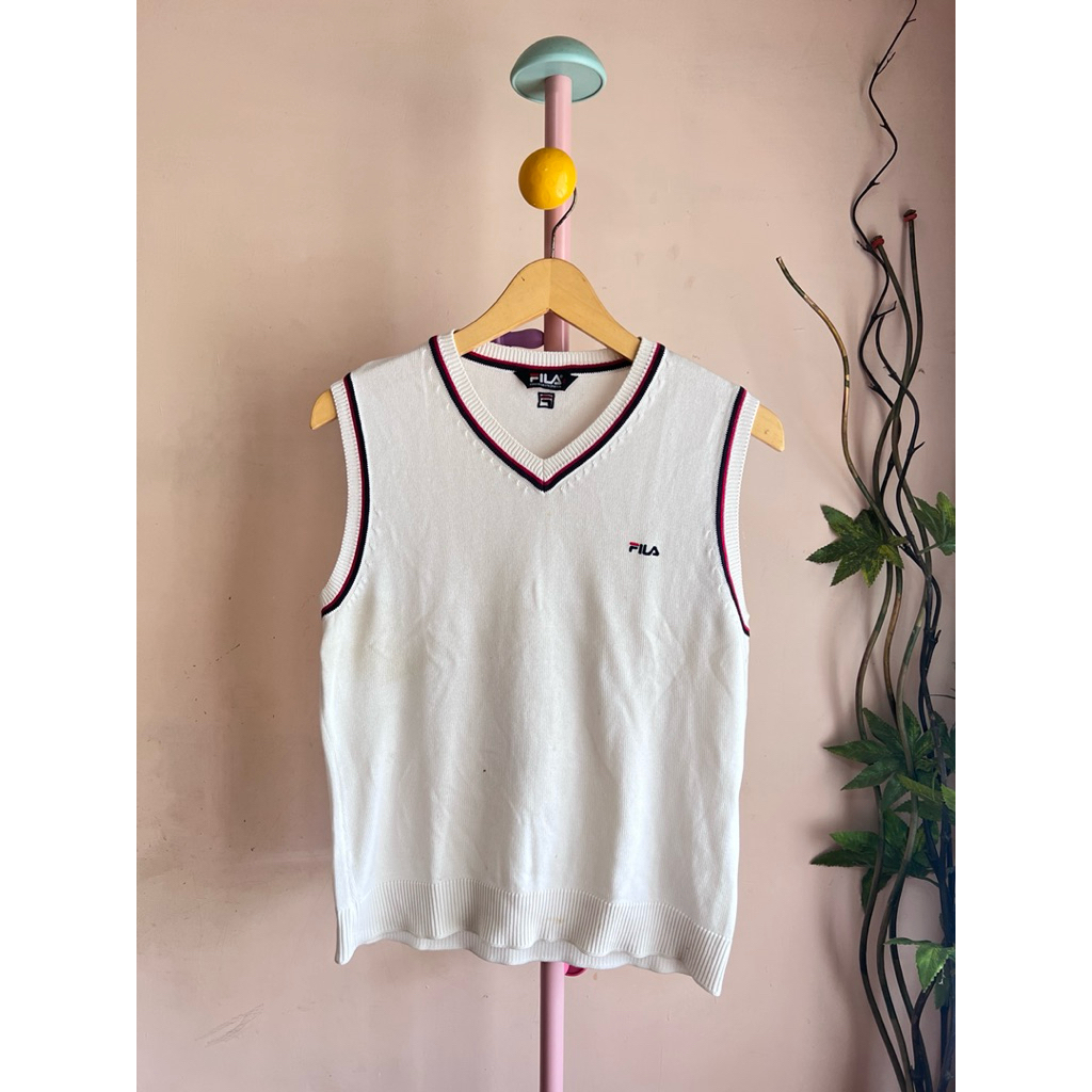 Vest rajut fila putih