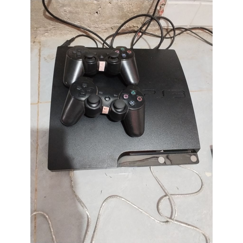 PS3 Slim seri 2500 - 500GB + 2 Stik - Second