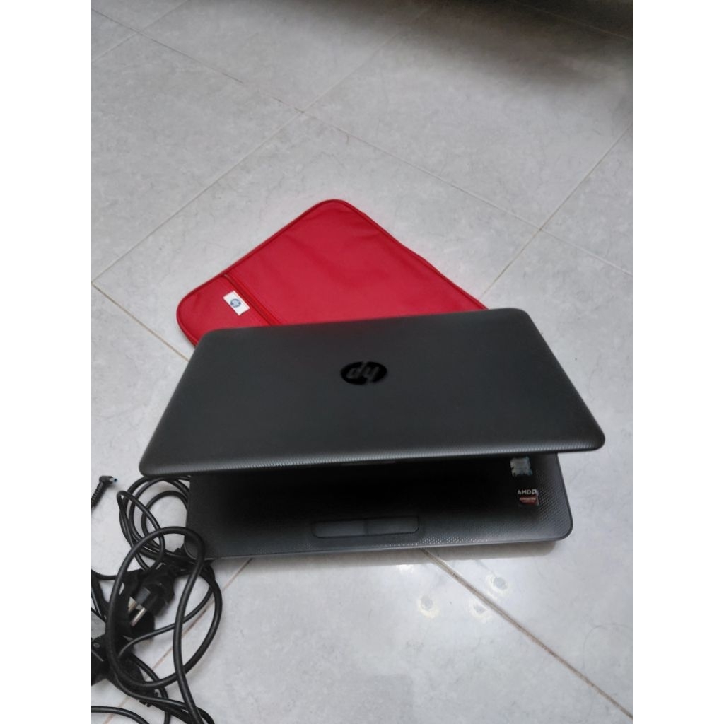 Laptop hp240 Intel core i5