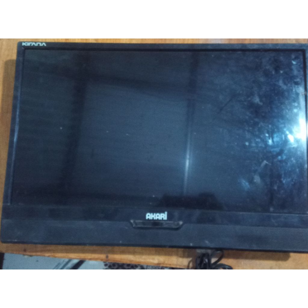 tv akari Le24k88 rusak lcd pecah