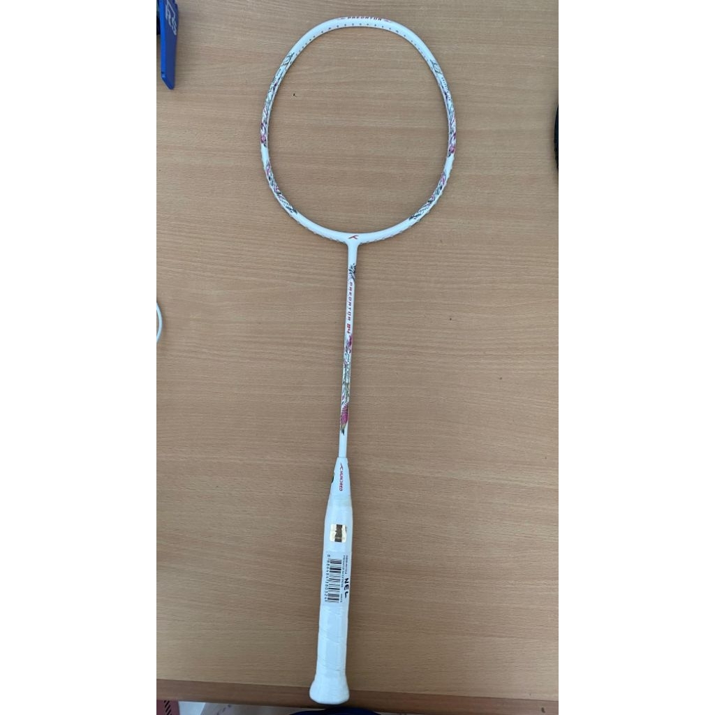 RAKET BADMINTON HUNDRED PREDATOR 84 ORIGINAL 100%
