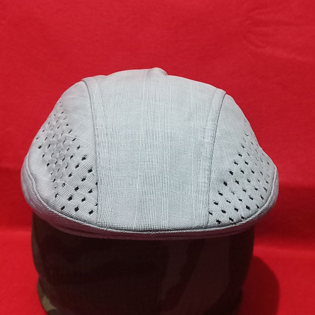 Topi Second Flat Cap Copet Preloved 97