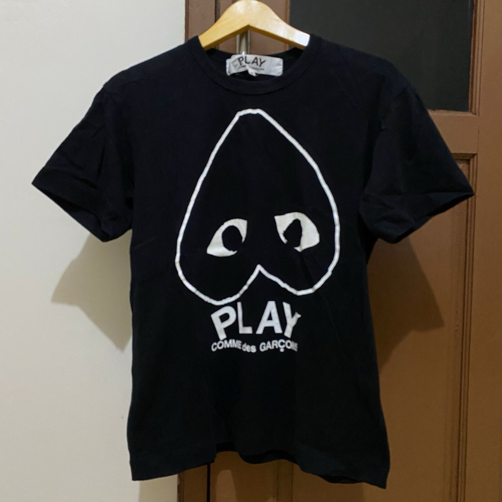 Comme Des Garcons CDG Play Big Black Heart Logo AZ-T114 T-shirtAuthentic