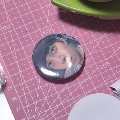 Custom Pin Button Satuan Glossy