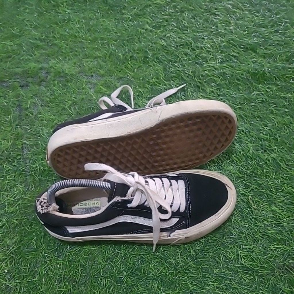 sepatu sneakers vans v36 cl size 38,5