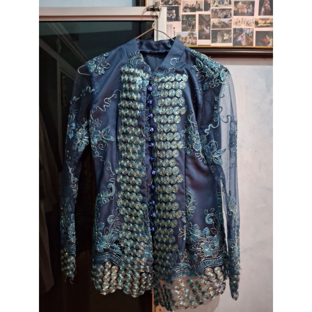 PRELOVED KEBAYA WISUDA