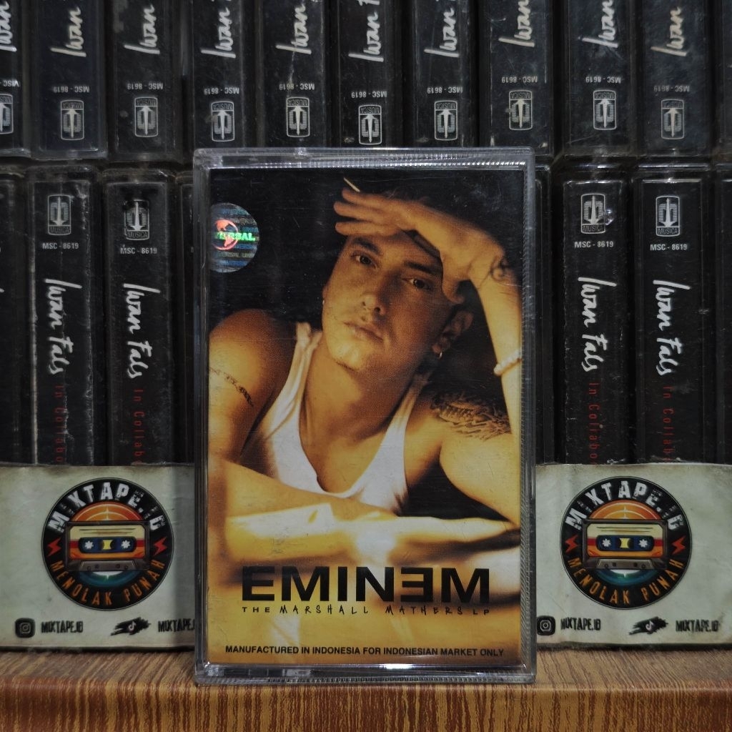 Kaset - Eminem - The Marshall Mathers LP - Radio Tape - Kaset Pita - Radio - Pemutar Kaset - Retro -