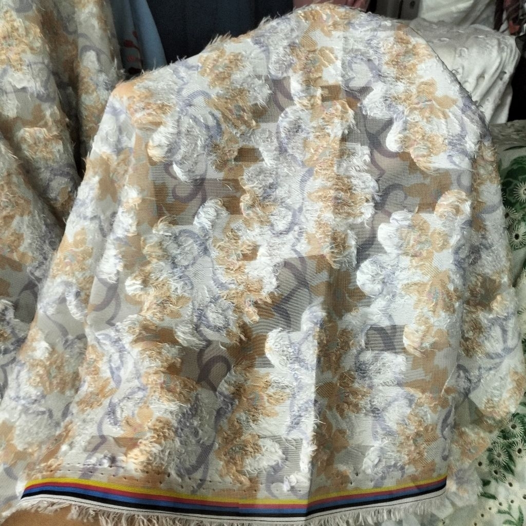 bahan kain sifon emboss gradasi premium/kain sifon motif bulu-bulu