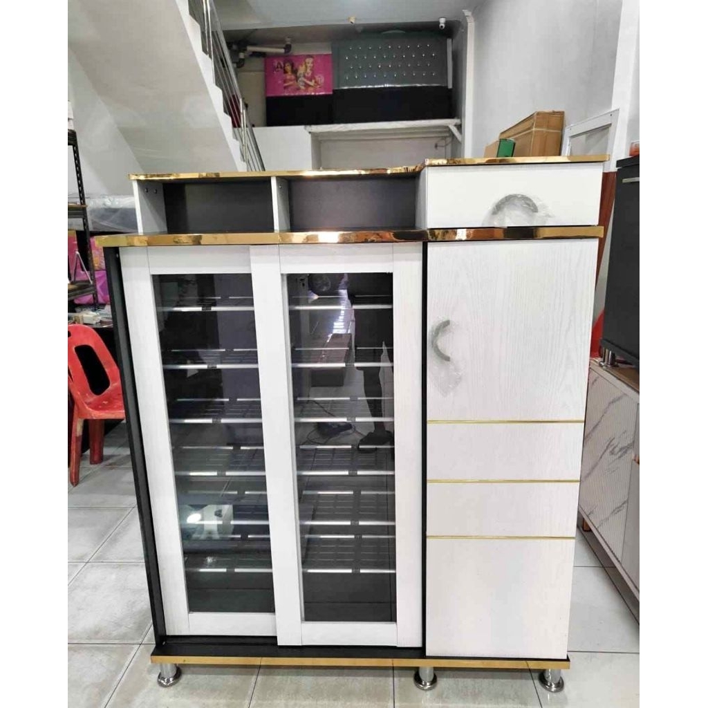 Rak Sepatu 3 Pintu (sliding + Rak serbaguna)