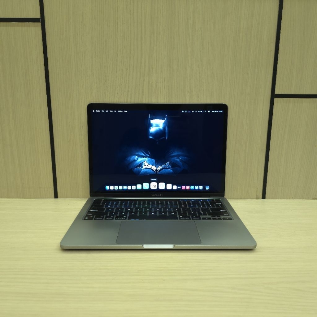 MacBook Pro 2020 M1 ex iBox Ram 8GB SSD 512GB Touchbar