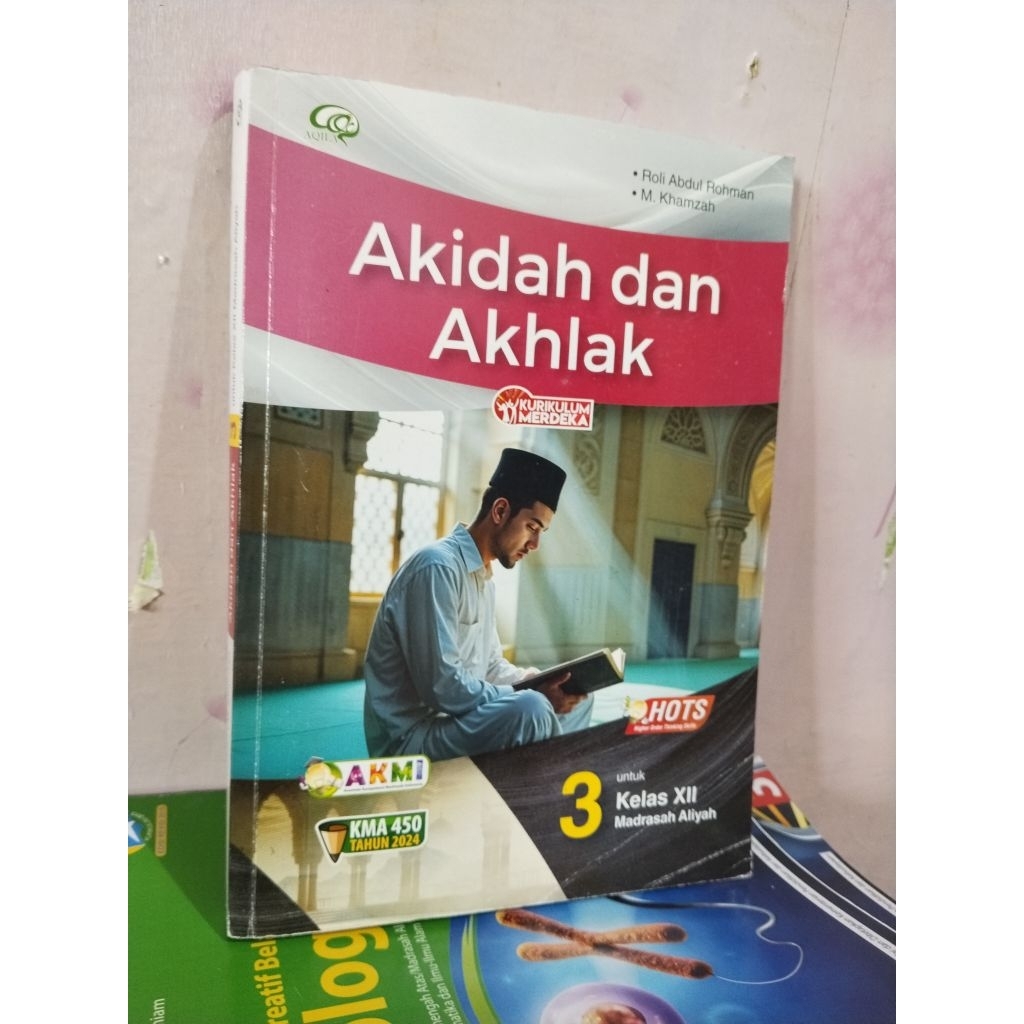 buku fikih/fiqih, hahaha arab, akidah akhlak, ski/sejarah kebudayaan IsIam kelas 12/XII/3 ma madrasa