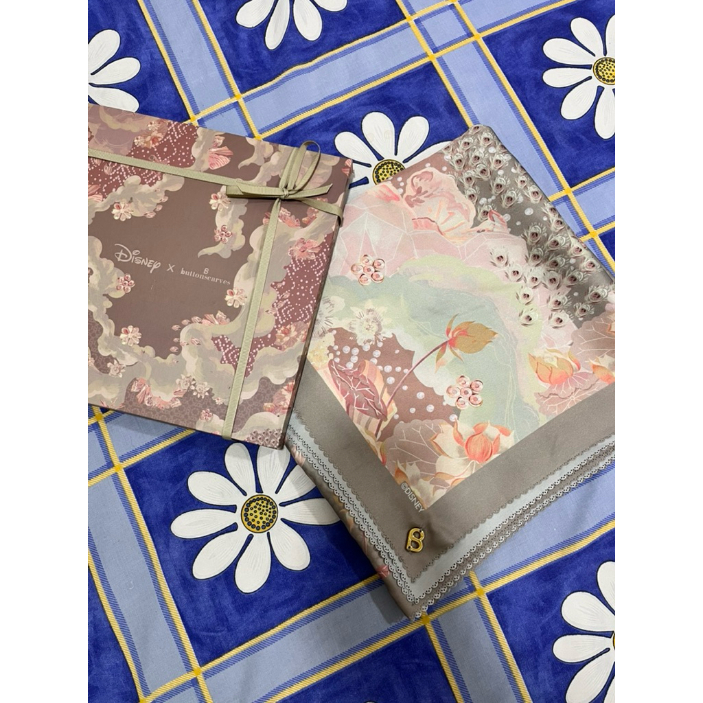 [PRELOVED BUTTONSCARVES] Arabian Night Series