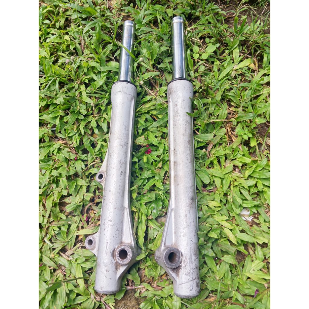 shockbreaker depan Supra x125,karisma