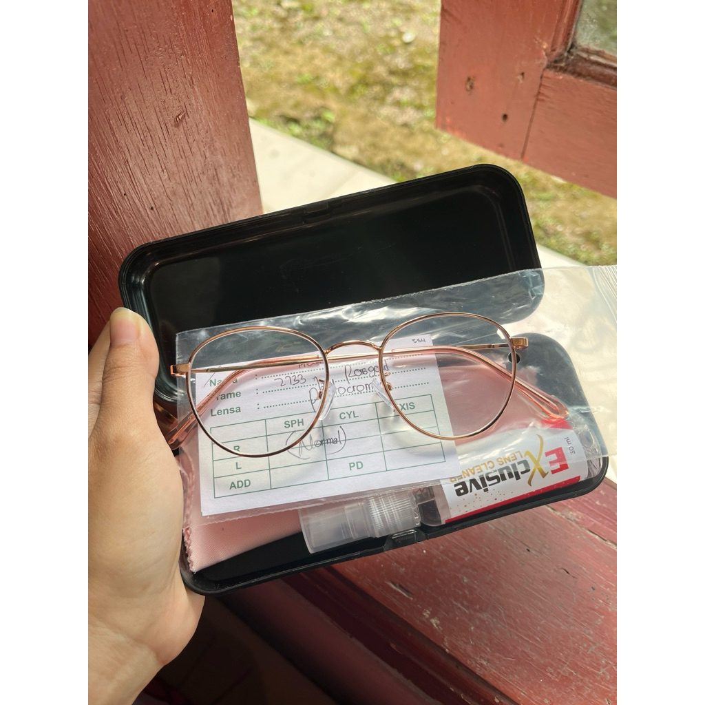 kacamata oval frame kecil