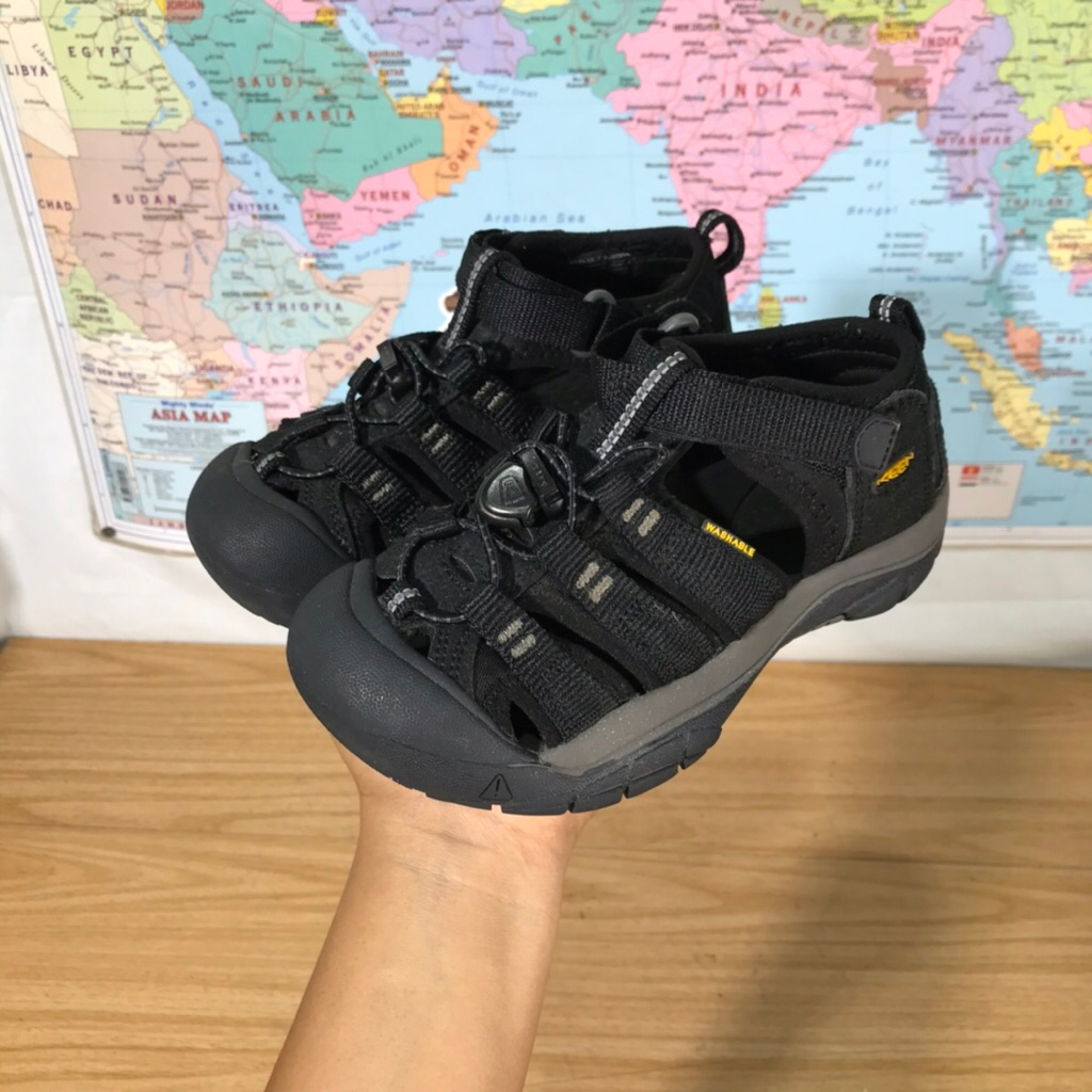 Sandal keen anak