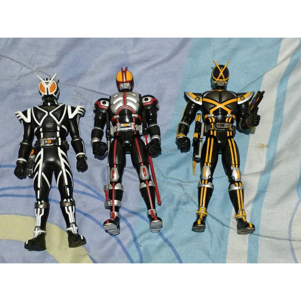 SUPER RHF KAMEN RIDER FAIZ, KAIXA, DAN RHS DELTA (17cm)