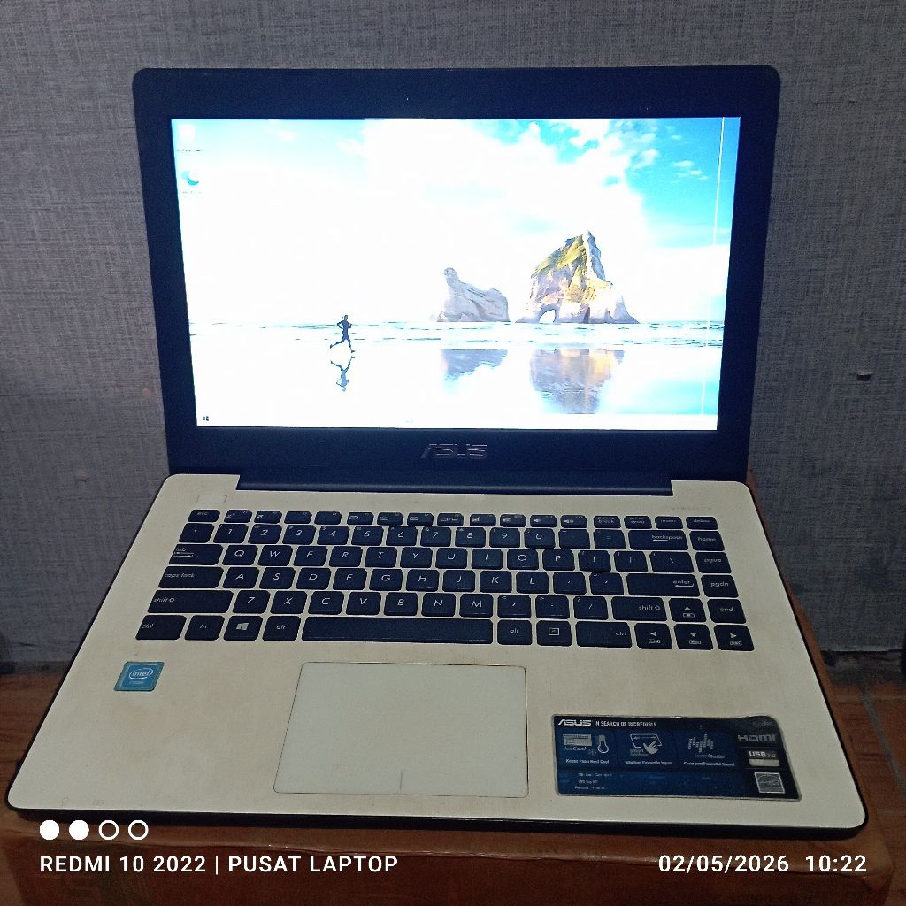 Laptop Asus Sonicmaster X453S windows 8 prosesor Intel Celeron Ram2gb HDD500gb LCD14inch mesin norma