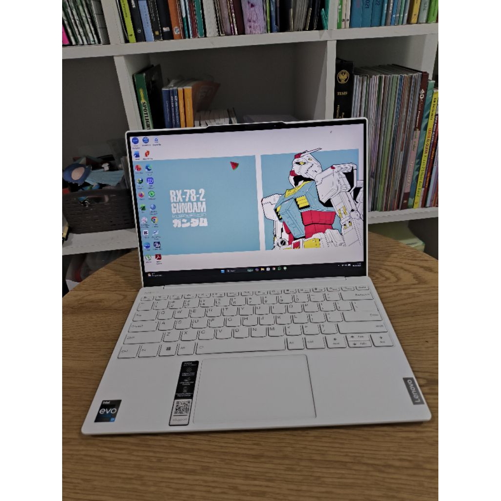 Laptop Lenovo Yoga Slim 7i Carbon i7 Gen13 1TB 16GB