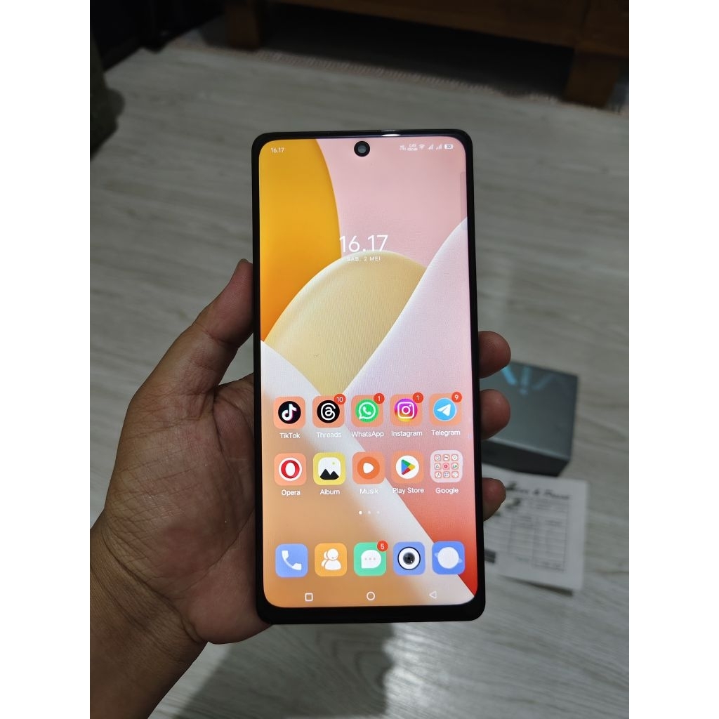 Vivo V27 Second