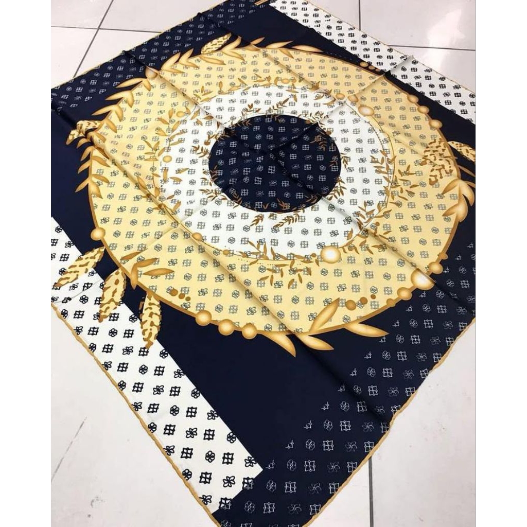 Jilbab Turki (Esarp) Merek Piere Lauren Ukuran 90x90 Cm