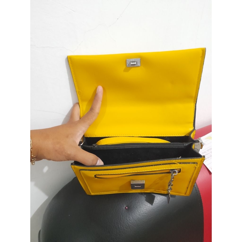 NYK Bags Tas Selempang Wanita