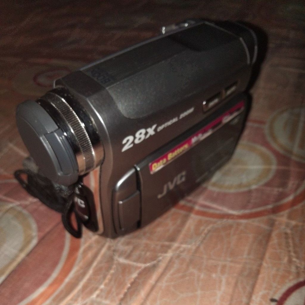 Handycam JVC GR D720E Siap pakai bonus mini dv