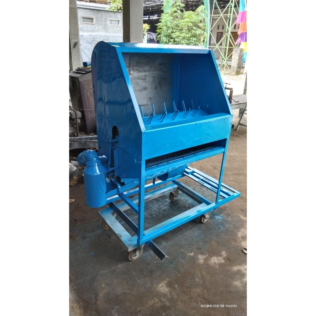 herek padi sistem blower / perontok padi