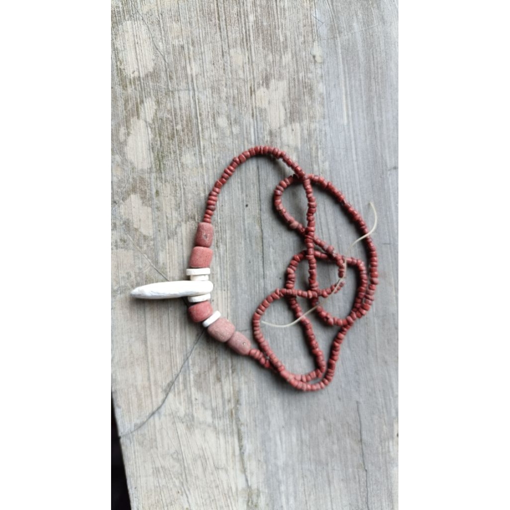 kalung manik kuno barang temuan 09