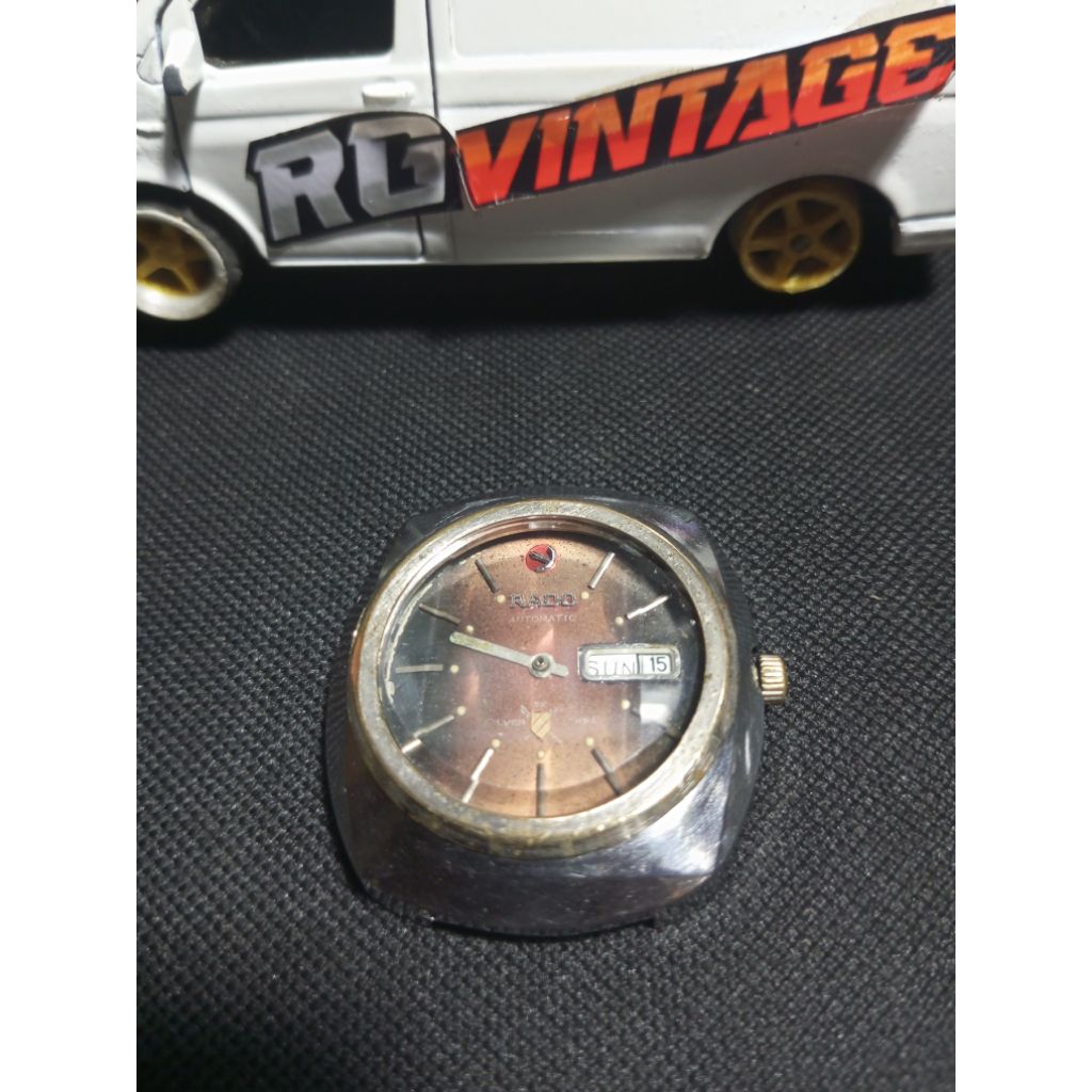 jam bekas bahan restorasi Rado otomatis ( mesin hidup )