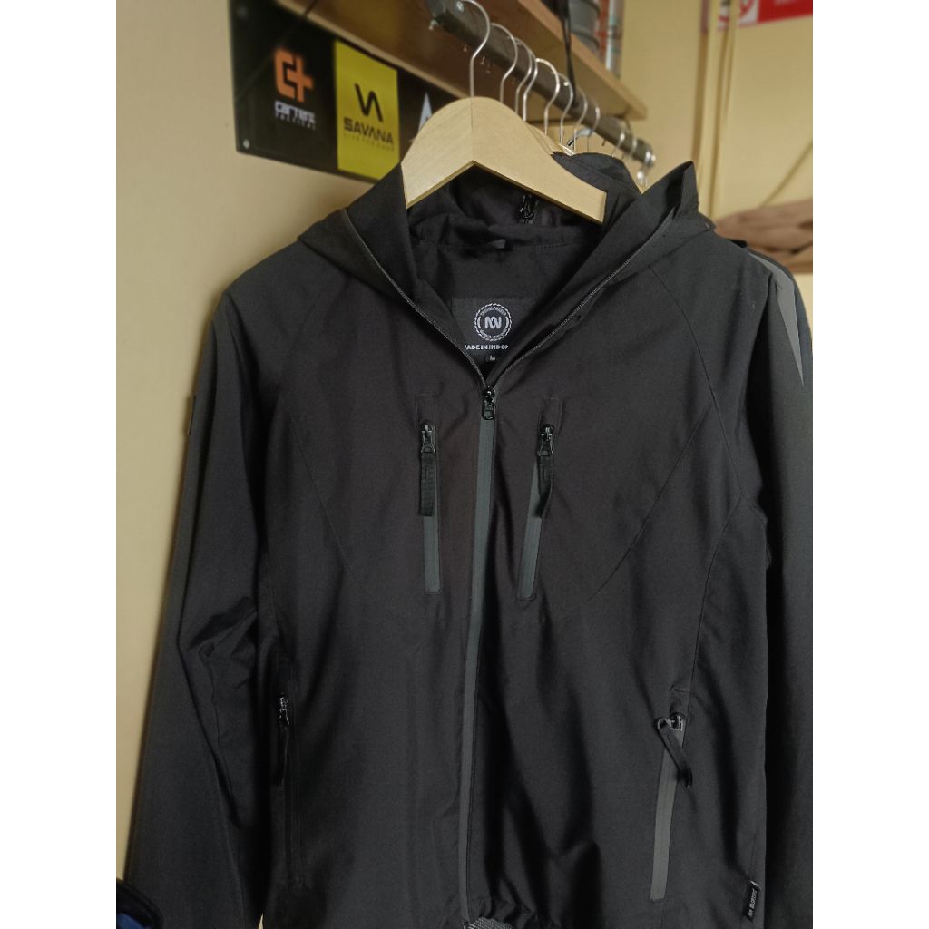 Jaket Gorpcore Troublemaker Hurriance