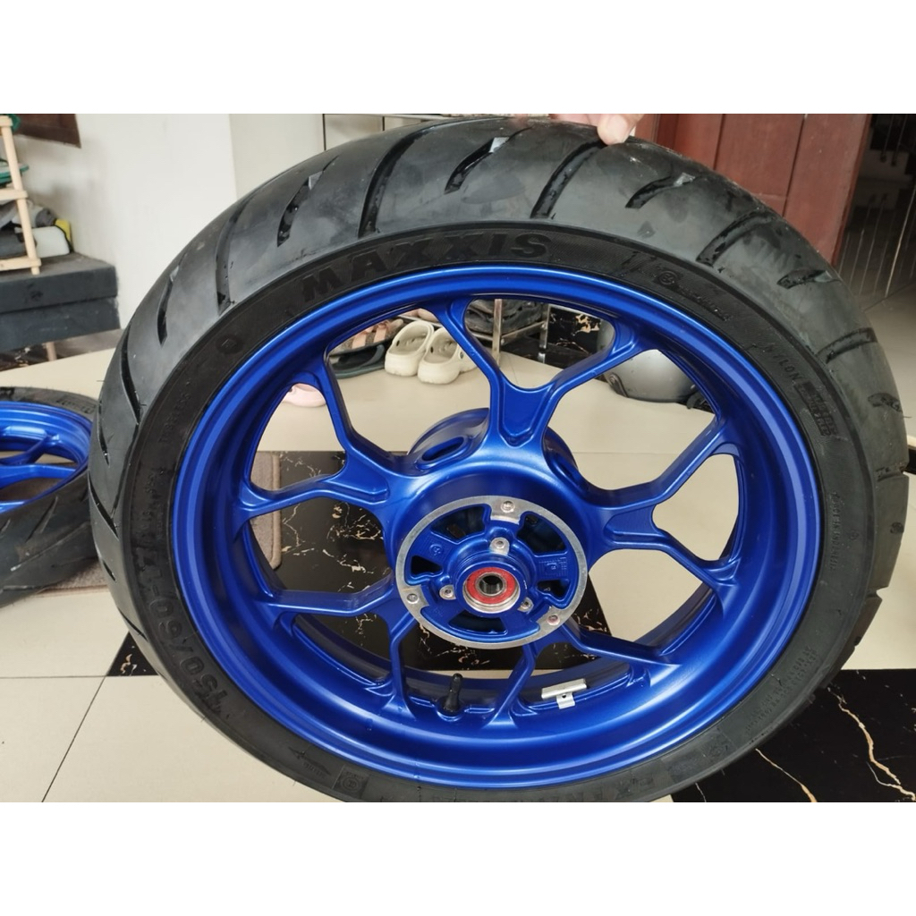 velg R25 original uk ban depan 130/70 firelli rosso ban belakang 150/60 maxxis kondisi ban 90%
