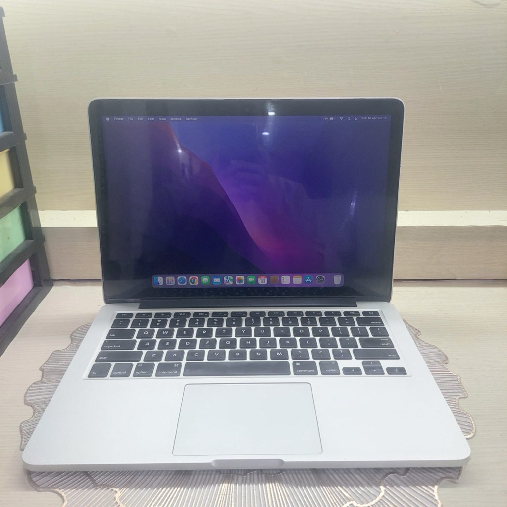 Macbook Pro Retina 13 inch Early 2015 (8/256)