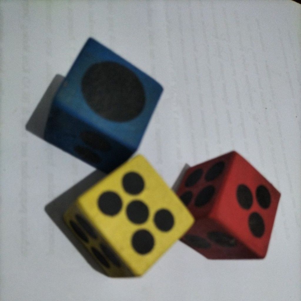 Dadu kayu warna 3cm³