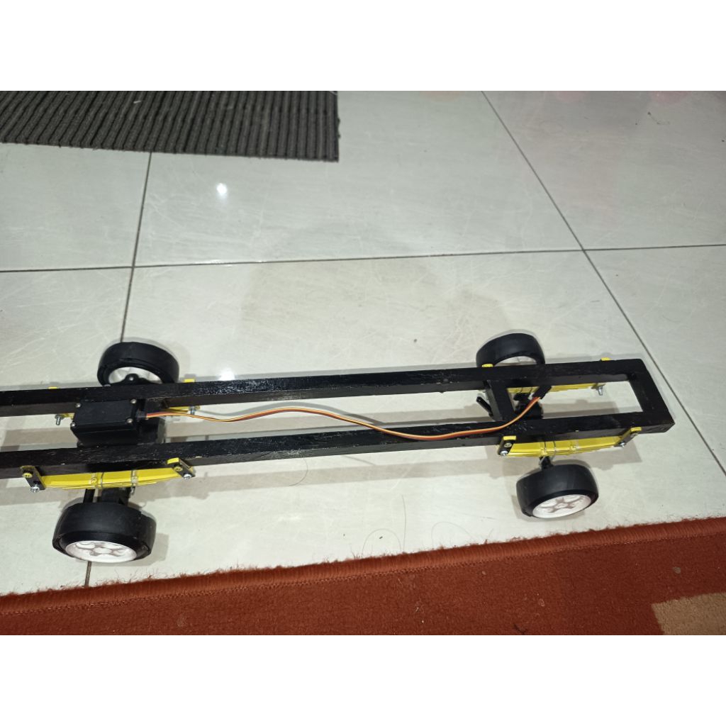 Sasis RC miniatur Truck